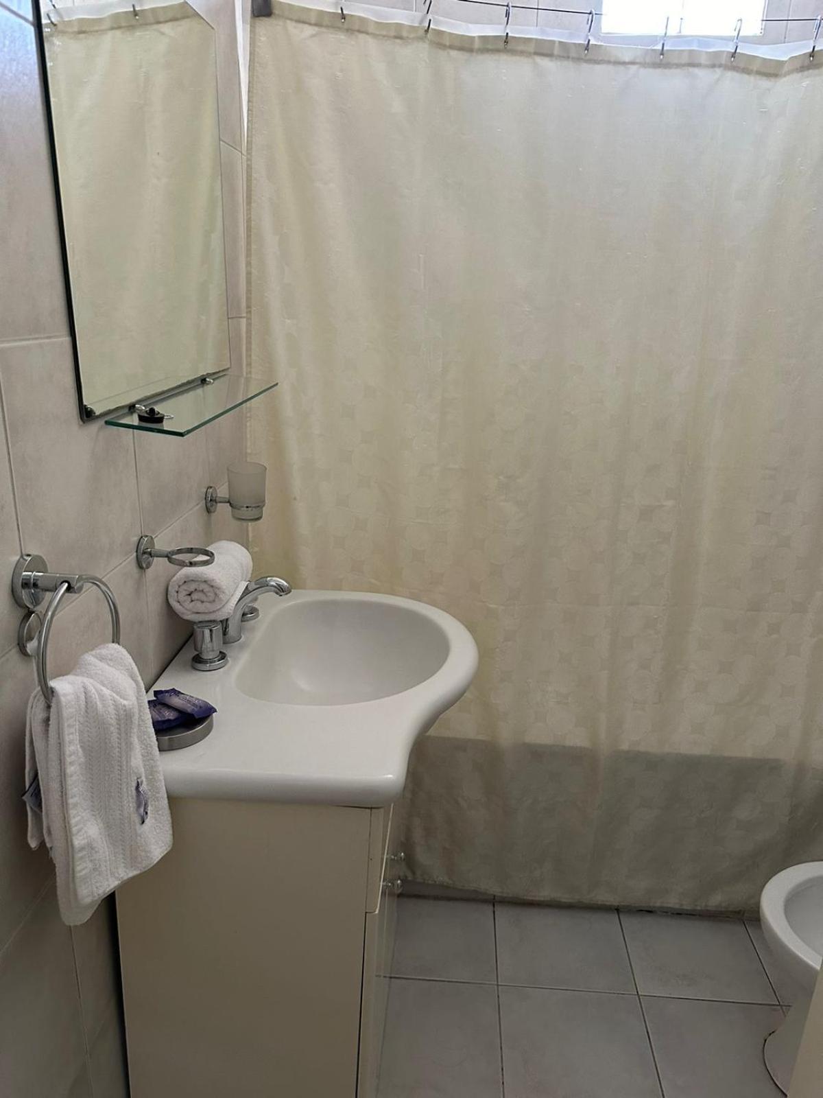 Alquiler X Dia Avenida Corrientes Caba Movistar Arena Hasta 5 Pax Cochera Apartment